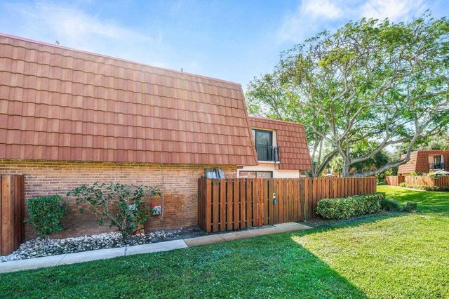 1825 San Juan Drive 16-C, Delray Beach, FL 33445