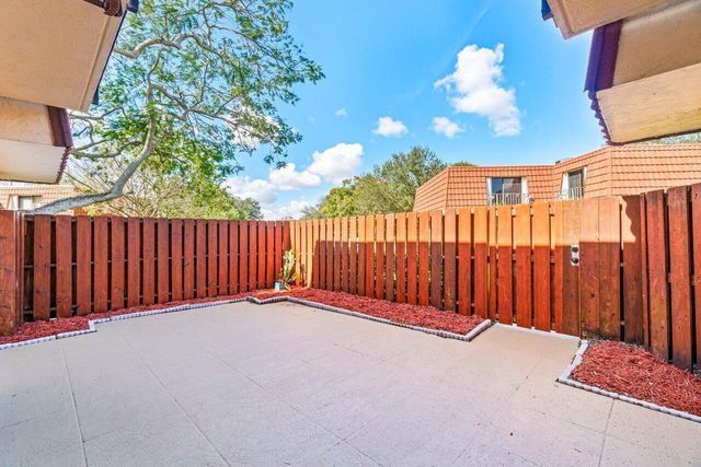 1825 San Juan Drive 16-C, Delray Beach, FL 33445
