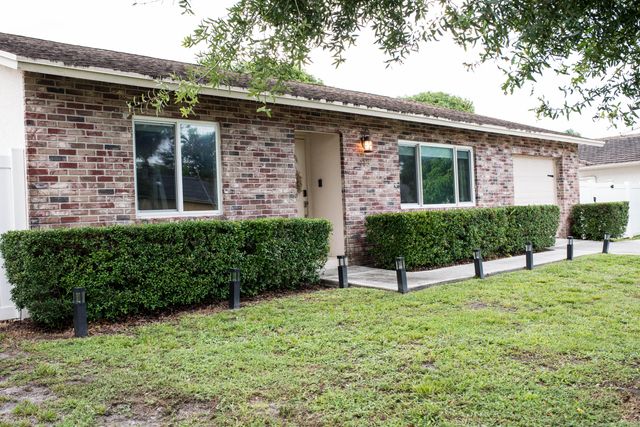 113 Cortes Avenue, Royal Palm Beach, FL 33411