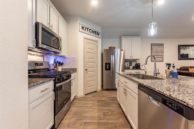 9705 Wall Street, Texas City, TX 77591