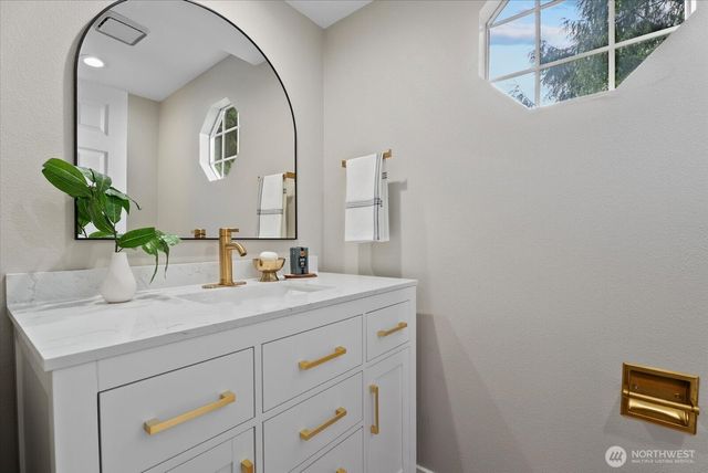 13514 NE 89th Court, Redmond, WA 98052