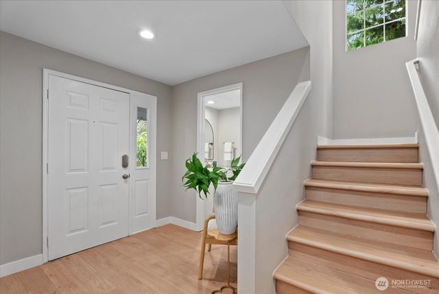 13514 NE 89th Court, Redmond, WA 98052