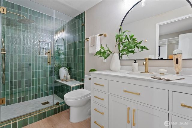 13514 NE 89th Court, Redmond, WA 98052