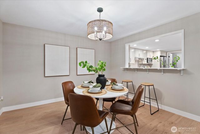 13514 NE 89th Court, Redmond, WA 98052