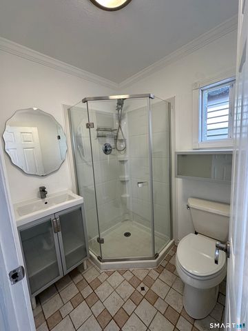 73 Midway Oval, Groton, CT 06340
