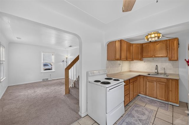 19364 Seminole, Redford, MI 48240