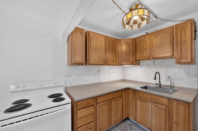 19364 Seminole, Redford, MI 48240