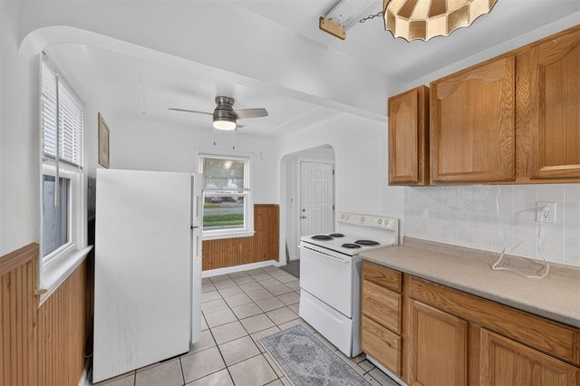 19364 Seminole, Redford, MI 48240