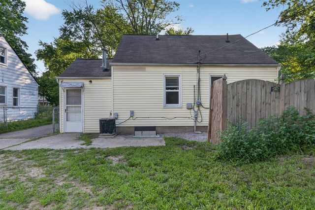 19364 Seminole, Redford, MI 48240