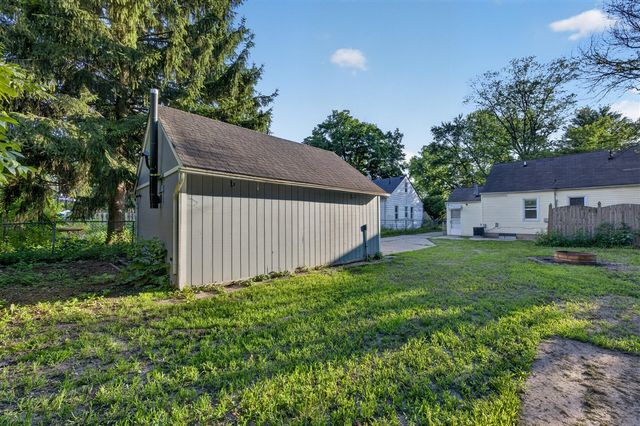 19364 Seminole, Redford, MI 48240