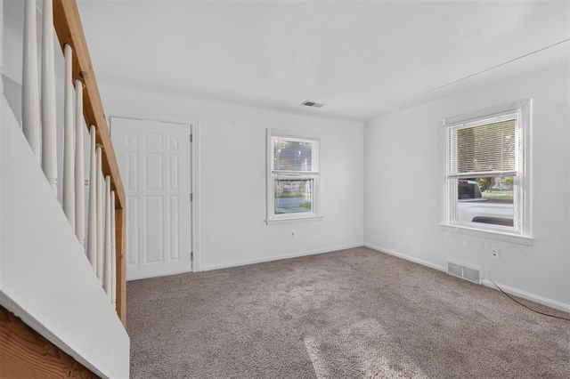 19364 Seminole, Redford, MI 48240
