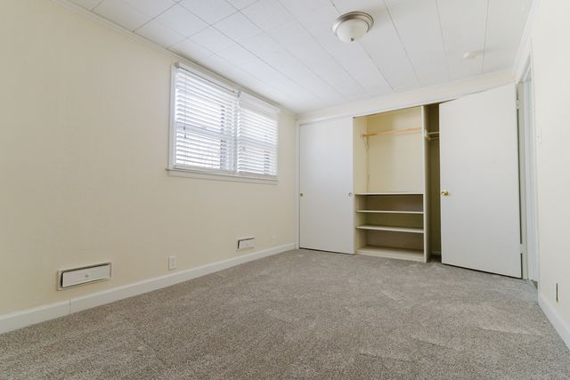 1035 8th Avenue, Belvidere, IL 61008