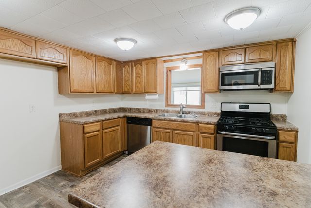 1035 8th Avenue, Belvidere, IL 61008