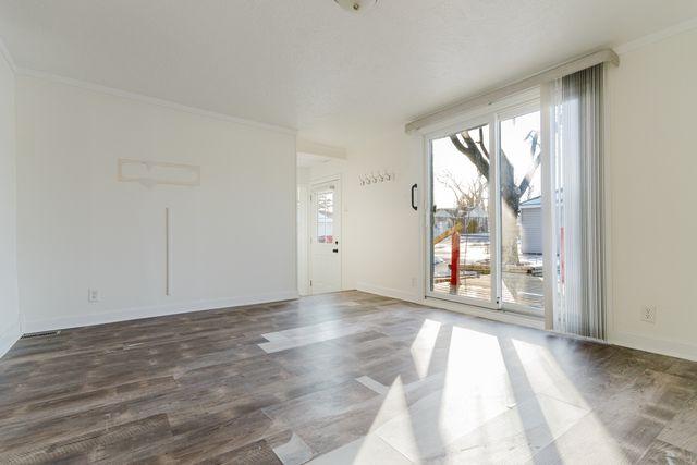 1035 8th Avenue, Belvidere, IL 61008