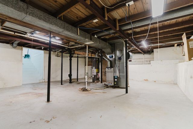 1035 8th Avenue, Belvidere, IL 61008