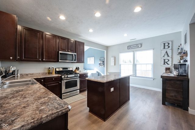 10165 Clay Bridge Drive, Noblesville, IN 46060