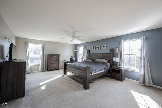 10165 Clay Bridge Drive, Noblesville, IN 46060