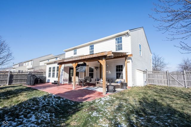 10165 Clay Bridge Drive, Noblesville, IN 46060