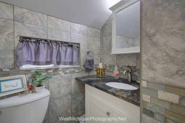 21660 Brady Lake Boulevard, Aetna Twp, MI 49336