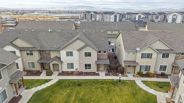 1228 N CATTAIL DR, Spanish Fork, UT 84660