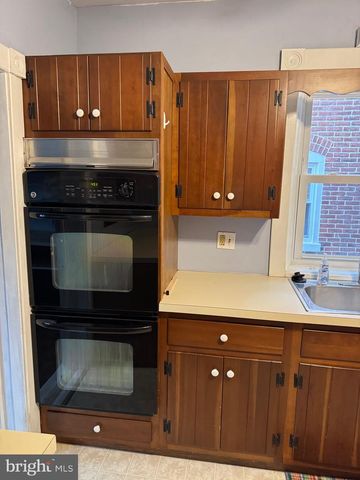 52 HILLSIDE AVE, Souderton, PA 18964