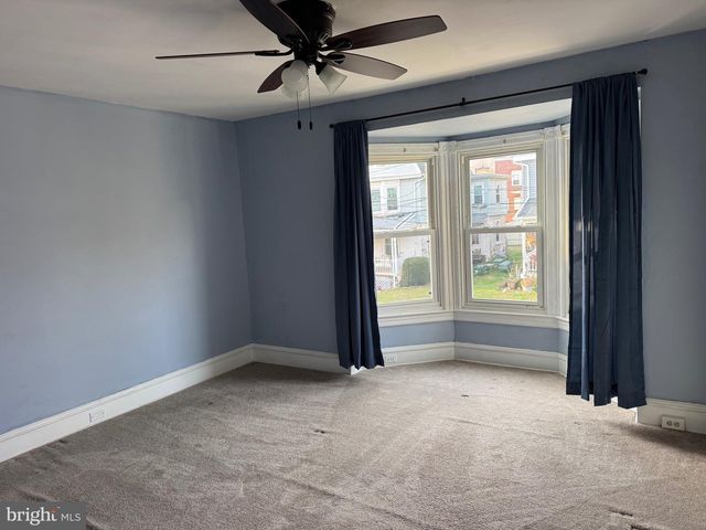 52 HILLSIDE AVE, Souderton, PA 18964