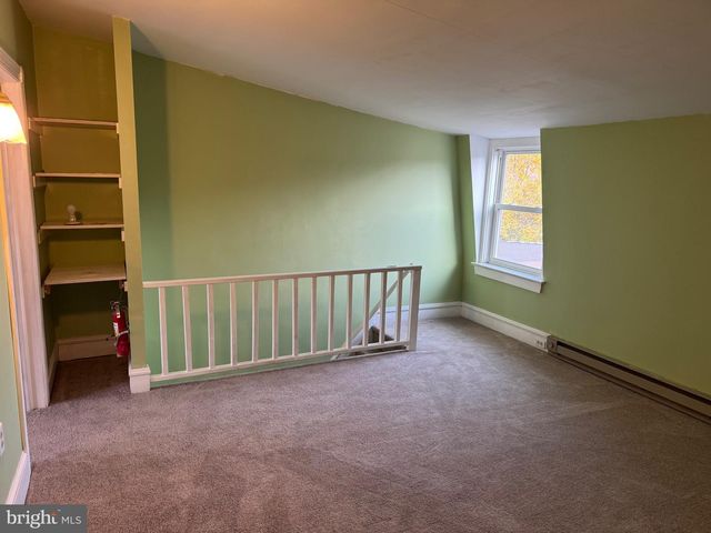 52 HILLSIDE AVE, Souderton, PA 18964