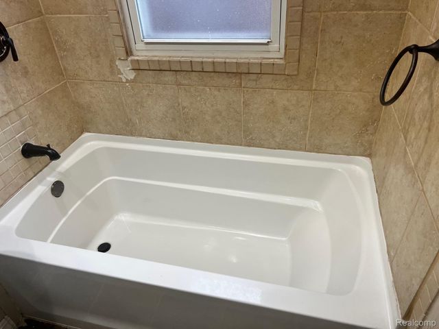 16230 Griggs Street, Detroit, MI 48221