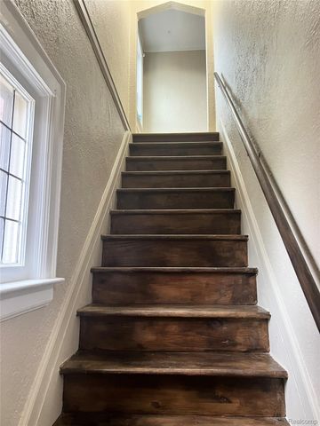 16230 Griggs Street, Detroit, MI 48221