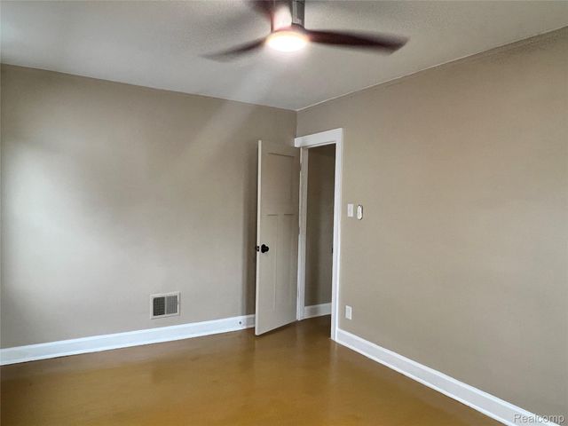 16230 Griggs Street, Detroit, MI 48221