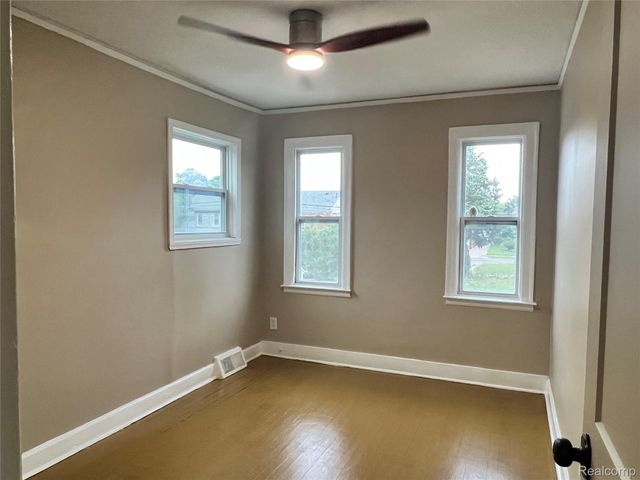 16230 Griggs Street, Detroit, MI 48221