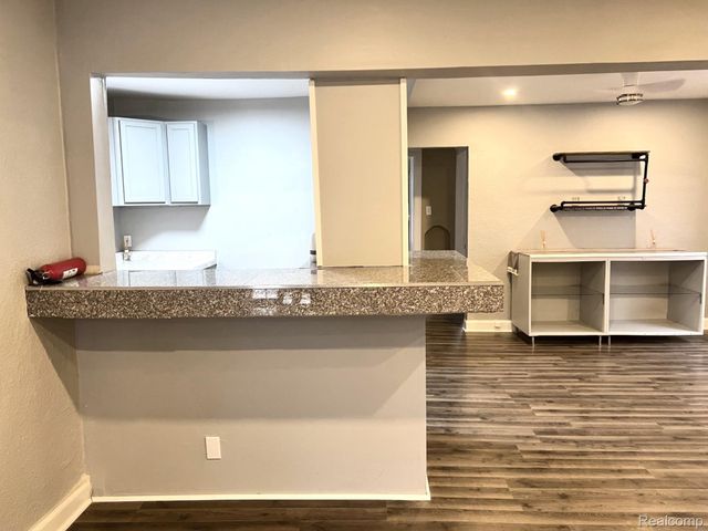 16230 Griggs Street, Detroit, MI 48221