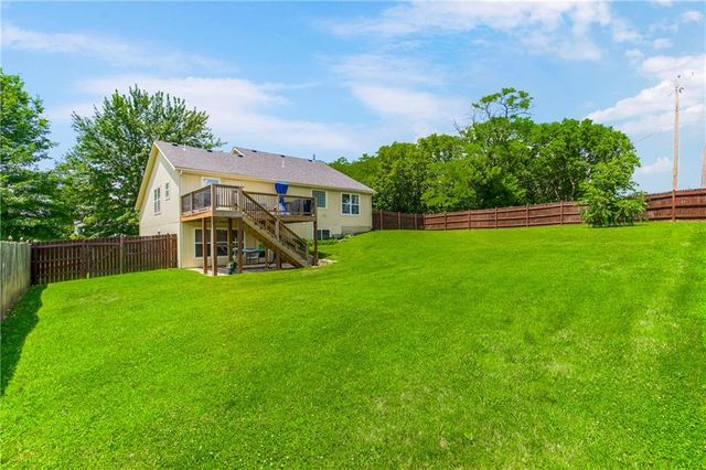 3703 Clayton Drive, Leavenworth, KS 66048