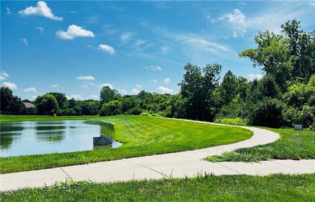 3703 Clayton Drive, Leavenworth, KS 66048