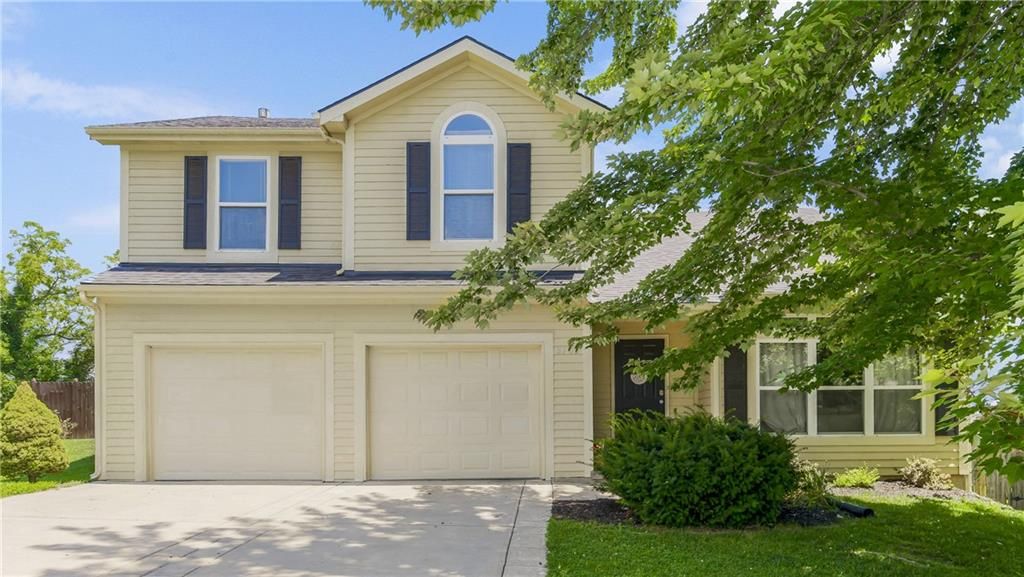 3703 Clayton Drive, Leavenworth, KS 66048