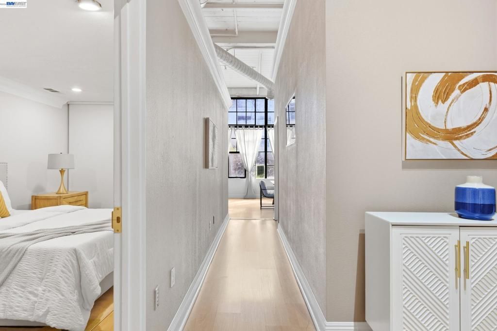 Image 8 of property listing at 4053 4053 Harlan St 114, Emeryville, CA 94608