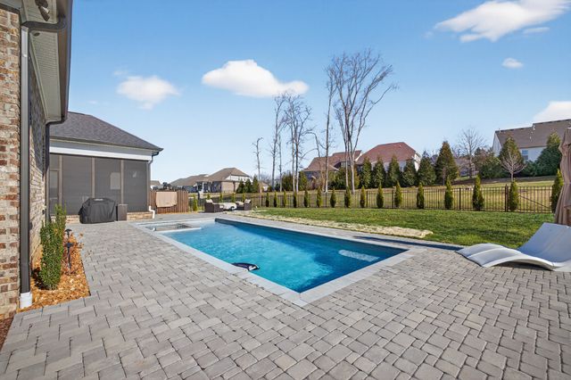 132 Telfair Ln, Nolensville, TN 37135
