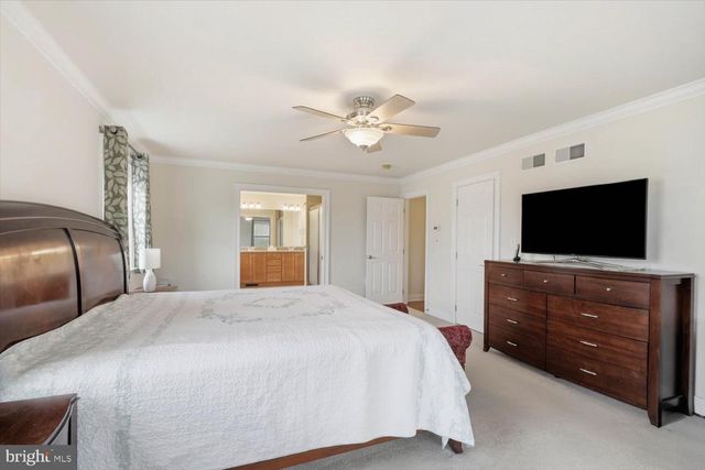379 ECKER DR, Lititz, PA 17543