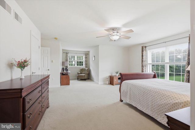 379 ECKER DR, Lititz, PA 17543