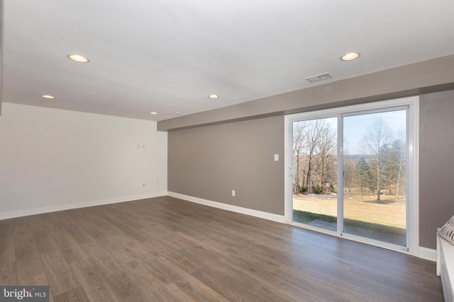 2670 OLD FORT SCHOOLHOUSE RD, Hampstead, MD 21074