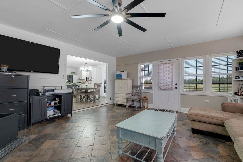 Image 15 of property listing at 289 Mockingbird Lane, Chattahoochee, FL 32324