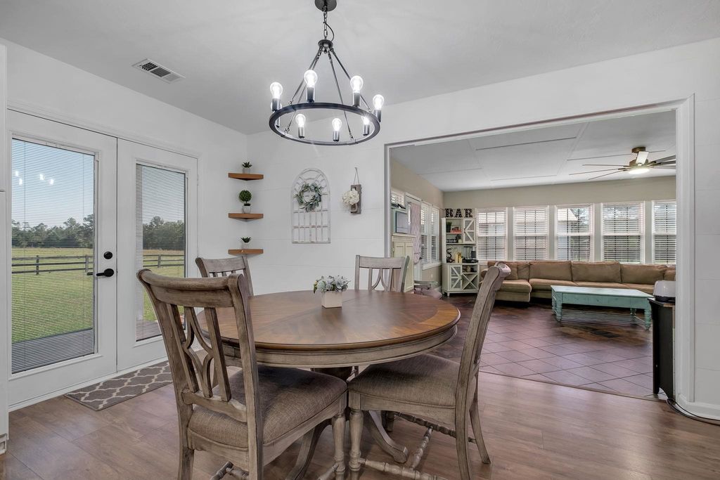 Image 18 of property listing at 289 Mockingbird Lane, Chattahoochee, FL 32324