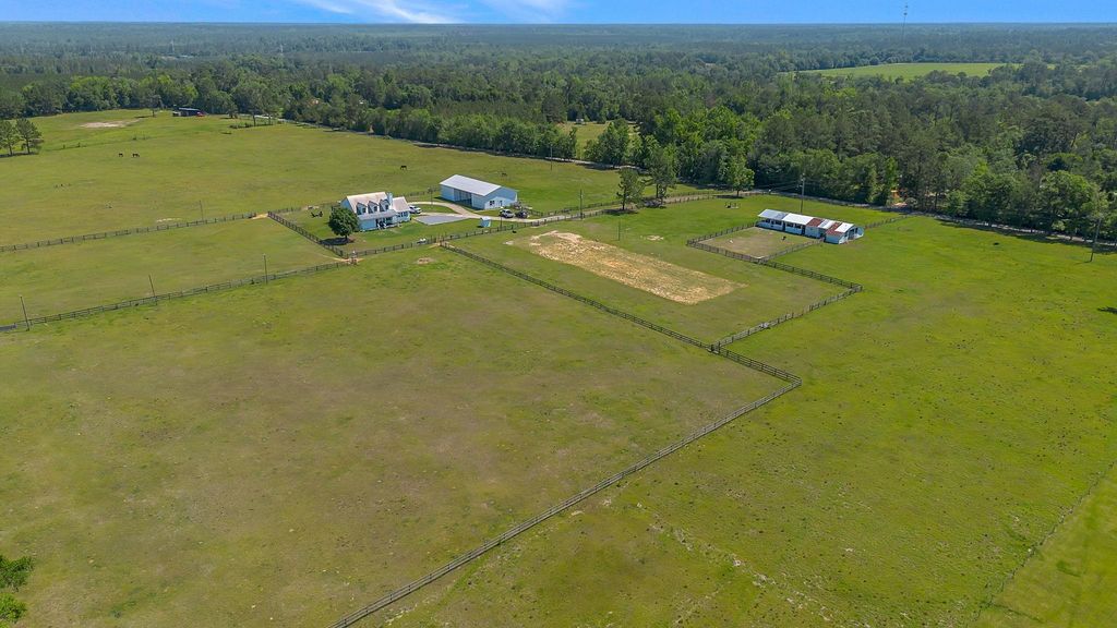 Image 46 of property listing at 289 Mockingbird Lane, Chattahoochee, FL 32324