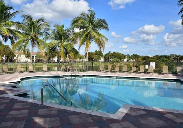 2544 Centergate Dr 303, Miramar, FL 33025