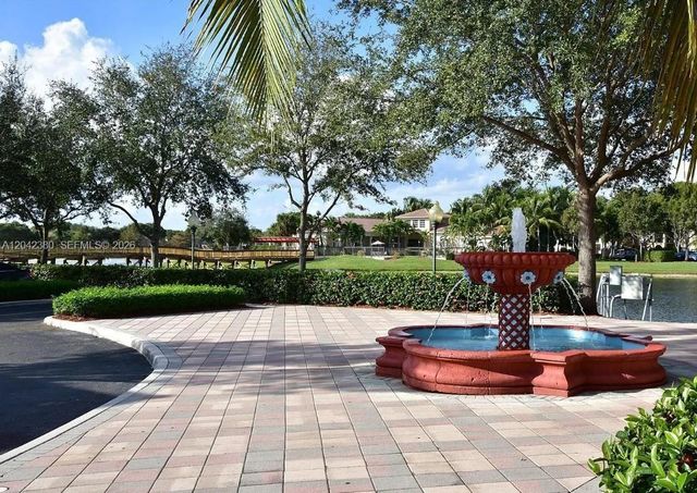 2544 Centergate Dr 303, Miramar, FL 33025