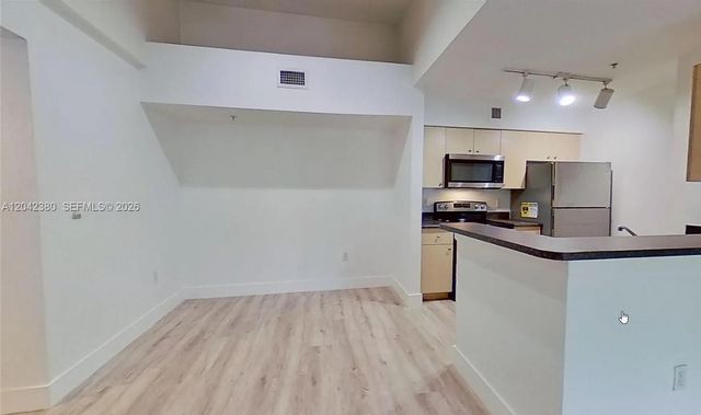 2544 Centergate Dr 303, Miramar, FL 33025