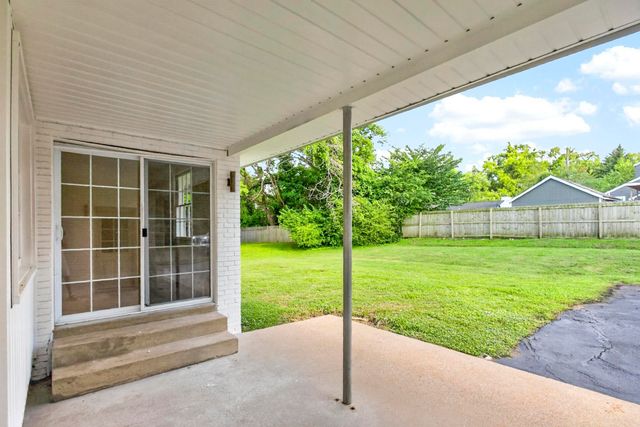 644 Topeka Dr, Hermitage, TN 37076