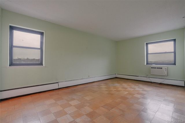 100 Diplomat Drive 8M, Mount Kisco, NY 10549