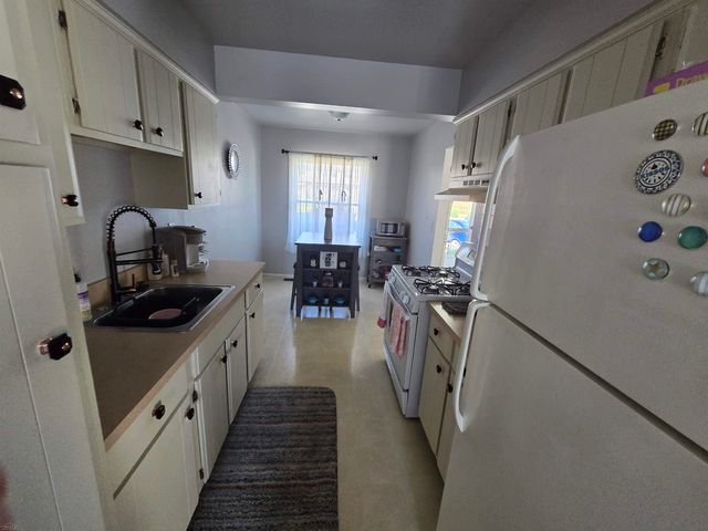20148 S Great Oaks Circle, Clinton Township, MI 48036