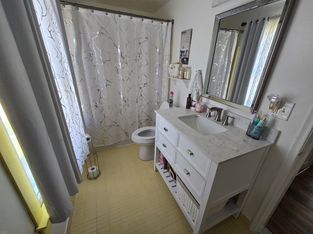 20148 S Great Oaks Circle, Clinton Township, MI 48036